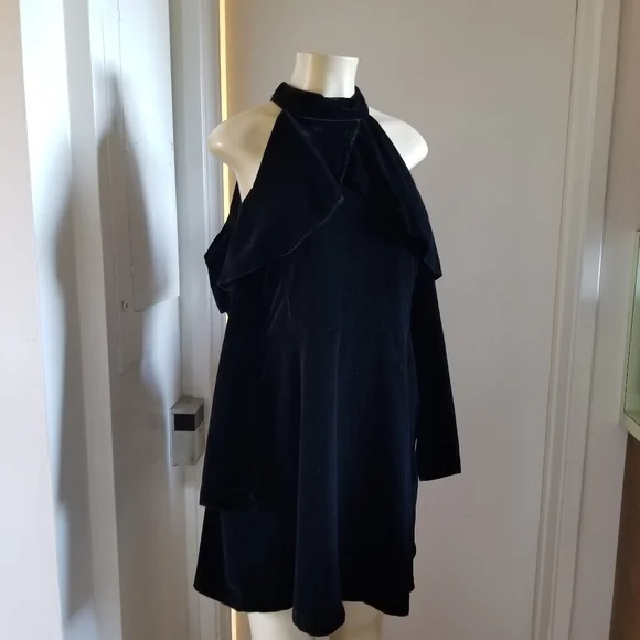 Zara black velvet  off shoulder holiday dress large - Picture 7 of 15